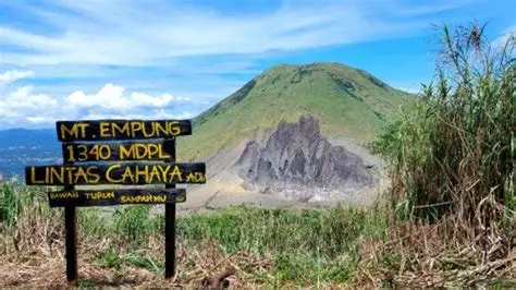 gunung Empung